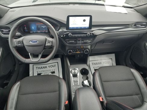 Used 2025 Ford Escape ST-Line image 15