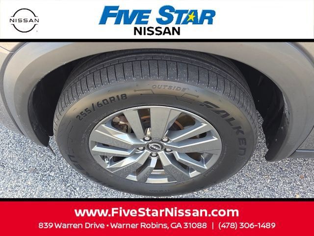 Used 2024 Nissan Pathfinder S FWD image 16