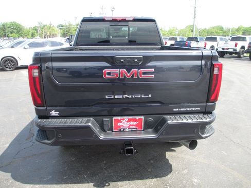 Used 2024 GMC Sierra 2500 Denali w/ Denali Reserve Package AWD/4WD image 6