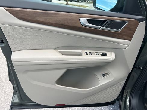 New 2026 Volkswagen Atlas SE image 17