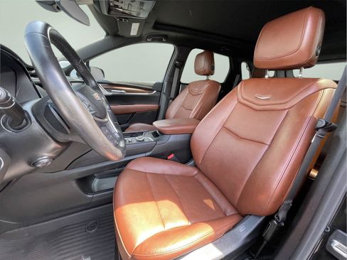 Used 2024 Cadillac XT5 Premium Luxury w/ LPO, Floor Liner Package AWD/4WD image 13