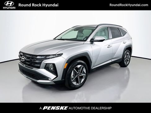 Certified 2025 Hyundai Tucson SEL image 1