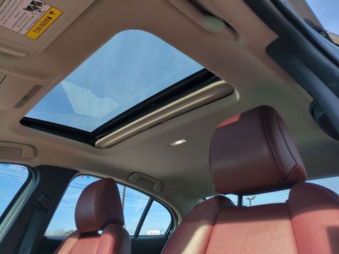 Used 2024 MAZDA MAZDA3 s image 15