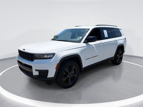 Used 2023 Jeep Grand Cherokee L Laredo AWD/4WD image 1