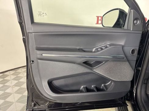 New 2025 Lincoln Navigator Reserve w/ Jet Appearance Package image 16