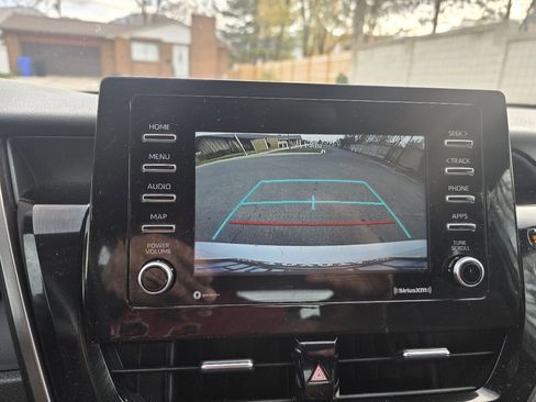 Used 2022 Toyota Camry LE image 17