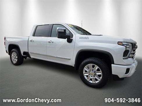 Used 2025 Chevrolet Silverado 2500 High Country w/ High Country Premium Package image 8