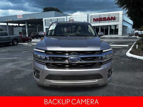 Used 2024 Ford Expedition Limited image 10