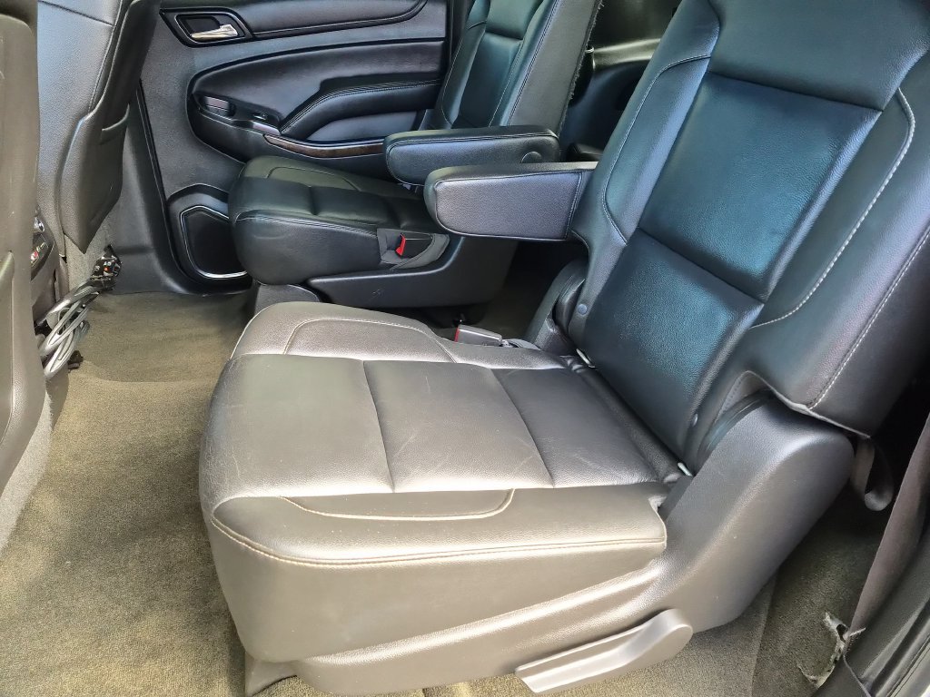 Used 2015 Chevrolet Suburban LT AWD/4WD image 31