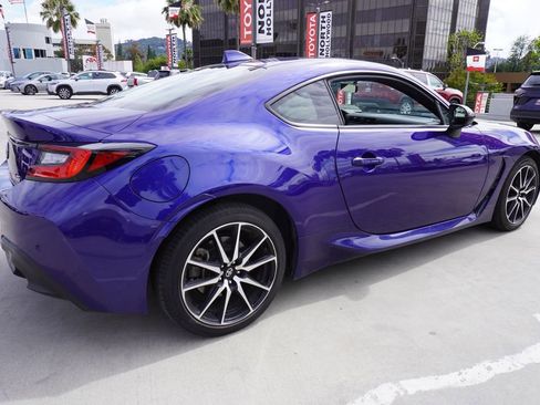 Used 2022 Toyota GR86 w/ ALL Weather Mat Package (TMS) RWD image 7