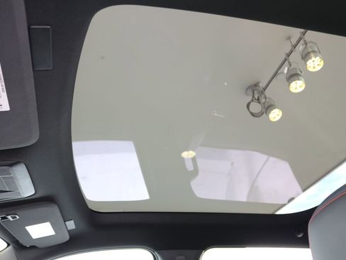 Used 2025 Chevrolet Silverado EV RST image 17