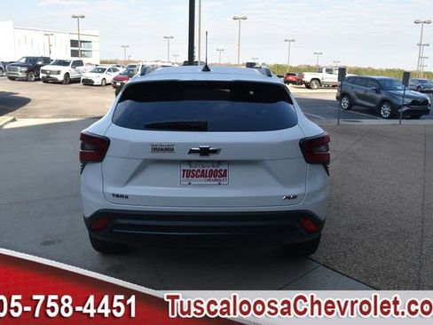 New 2026 Chevrolet Trax RS w/ Sunroof Package image 8