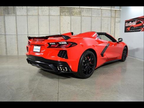 Used 2024 Chevrolet Corvette Stingray Preferred Conv w/ Z51 Performance Package RWD image 9