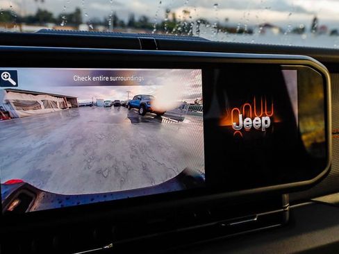 New 2026 Jeep Gladiator Rubicon AWD/4WD image 29