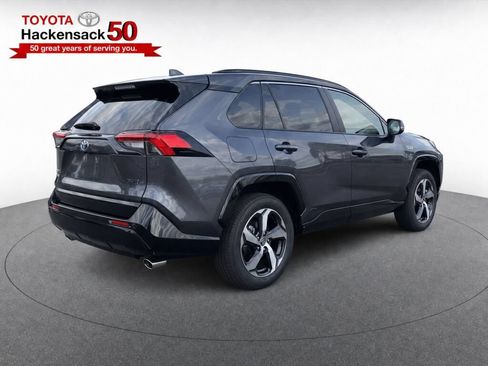 Used 2023 Toyota RAV4 SE w/ Weather & Moonroof Package AWD/4WD image 39