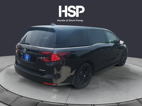 Used 2024 Honda Odyssey Sport image 5
