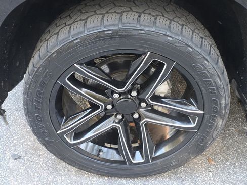 Used 2021 Chevrolet Silverado 1500 LT image 28