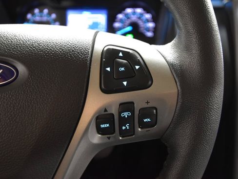 Used 2019 Ford Flex SE FWD image 13