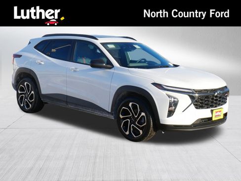 Used 2024 Chevrolet Trax RS w/ Sunroof Package image 1