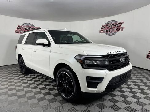 Used 2024 Ford Expedition Limited AWD/4WD image 9