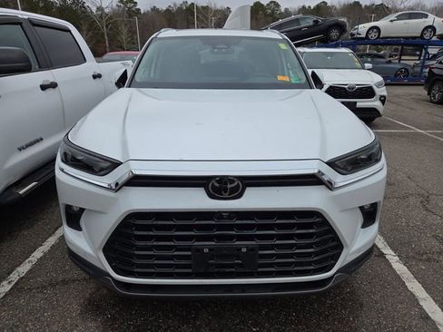 Used 2024 Toyota Grand Highlander Platinum image 7