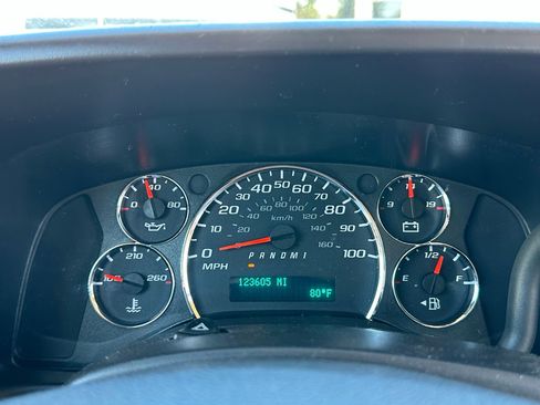 Used 2014 Chevrolet Express 3500 image 14