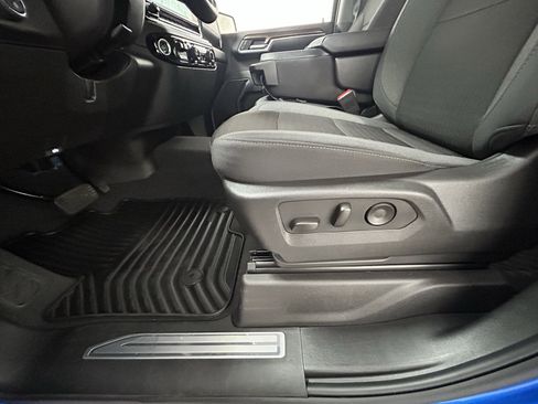 Used 2025 Chevrolet Silverado 1500 LT image 30