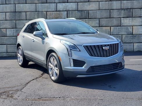 Certified 2024 Cadillac XT5 Premium Luxury w/ LPO, Floor Liner Package AWD/4WD image 7