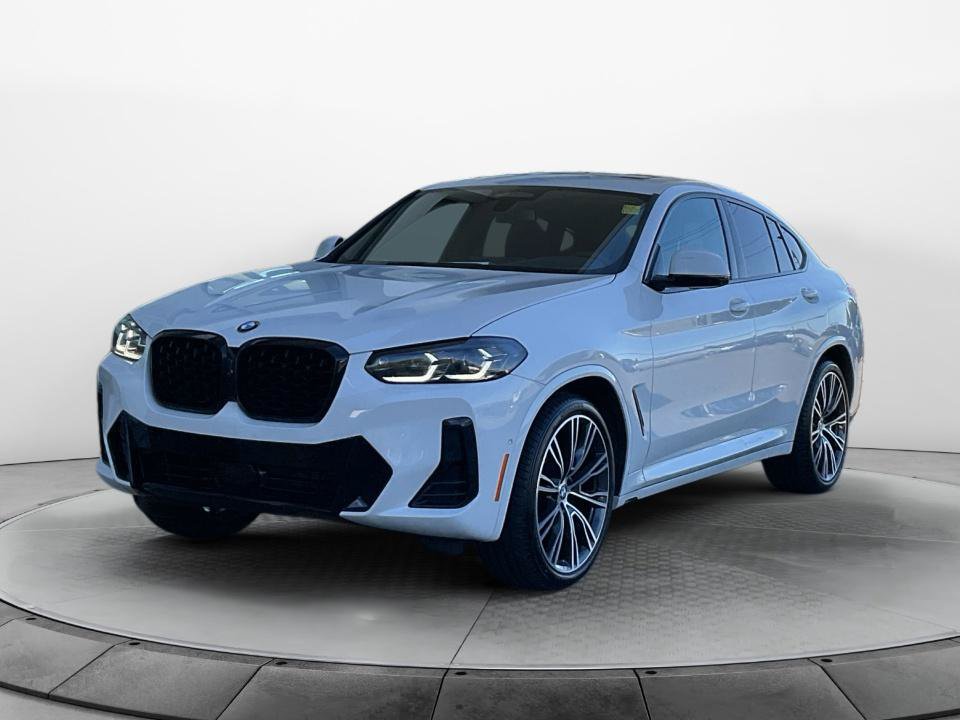 Used 2025 BMW X4 xDrive30i w/ Premium Package AWD/4WD image 3