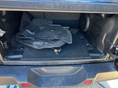 Used 2024 Jeep Wrangler Sahara w/ Technology Group image 13