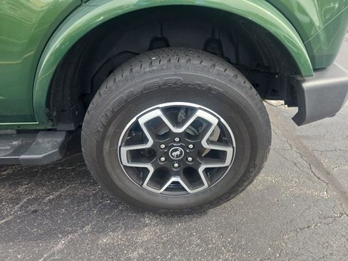 Used 2024 Ford Bronco Outer Banks AWD/4WD image 4