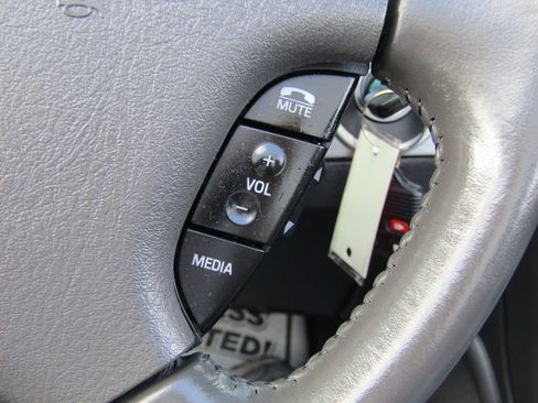 Used 2002 Ford Thunderbird image 30