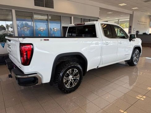 Used 2021 GMC Sierra 1500 SLE image 3