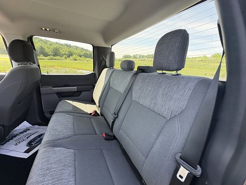 Used 2021 Ford F150 XLT AWD/4WD image 19