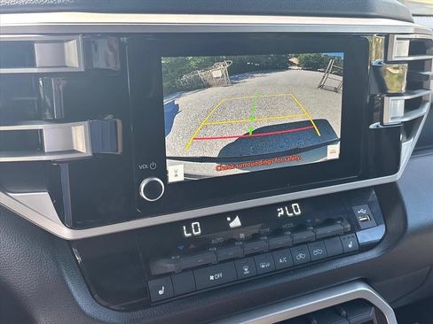 Used 2025 Toyota Tundra SR5 AWD/4WD image 32