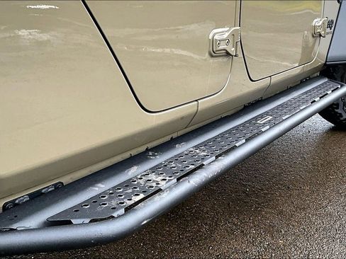 Used 2020 Jeep Gladiator Sport w/ Quick Order Package 24S image 39