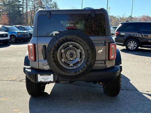 New 2025 Ford Bronco Badlands image 4