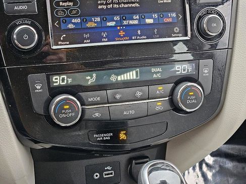 Certified 2021 Nissan Rogue Sport SL w/ Premium Package image 24