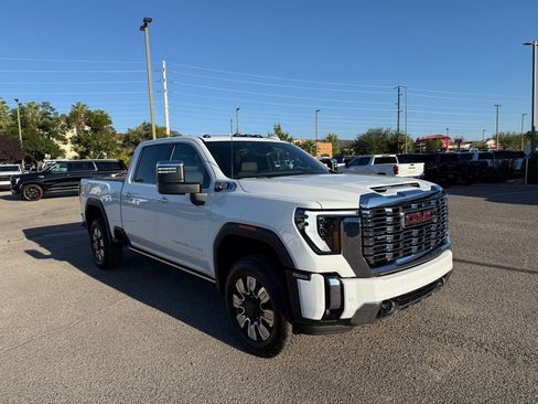 New 2026 GMC Sierra 3500 Denali w/ Denali Reserve Package image 3
