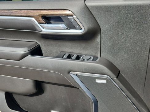 Used 2022 GMC Sierra 1500 Elevation w/ Elevation Premium Package image 20