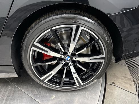 New 2026 BMW 550e xDrive AWD/4WD image 27