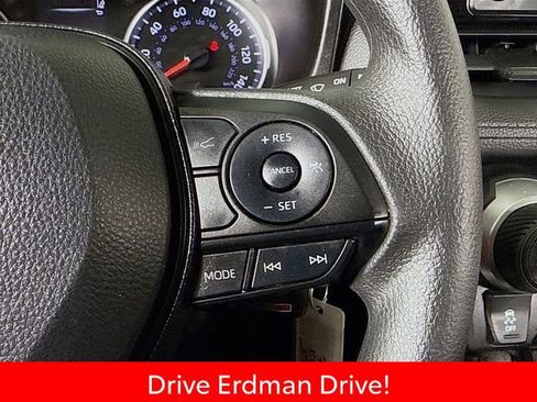 Used 2019 Toyota RAV4 LE FWD image 13