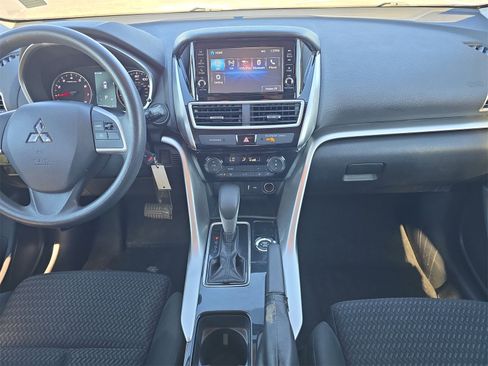 Used 2019 Mitsubishi Eclipse Cross ES image 11