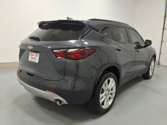 Used 2022 Chevrolet Blazer LT w/ Sound & Technology Package FWD image 3