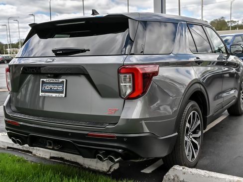 Certified 2022 Ford Explorer ST AWD/4WD image 10
