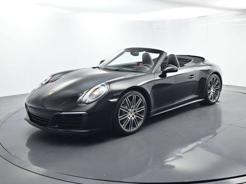 Certified 2019 Porsche 911 Carrera 4S AWD/4WD image 1