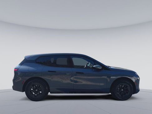 New 2026 BMW iX xDrive60 image 34