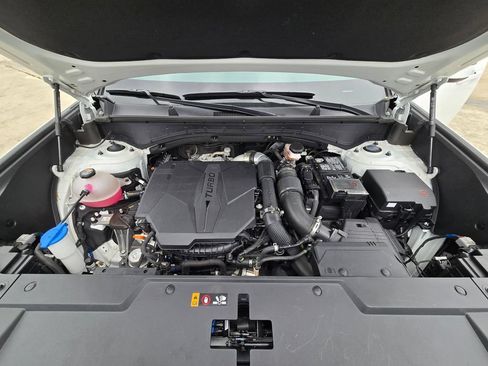 Used 2025 Hyundai Santa Fe SEL AWD/4WD image 31