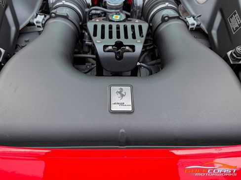Used 2011 Ferrari 458 Italia Coupe RWD image 40