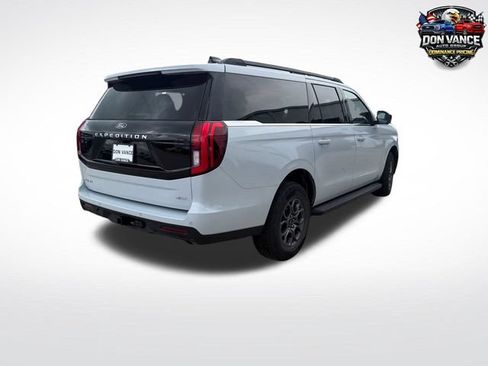 Used 2025 Ford Expedition Max Active AWD/4WD image 5